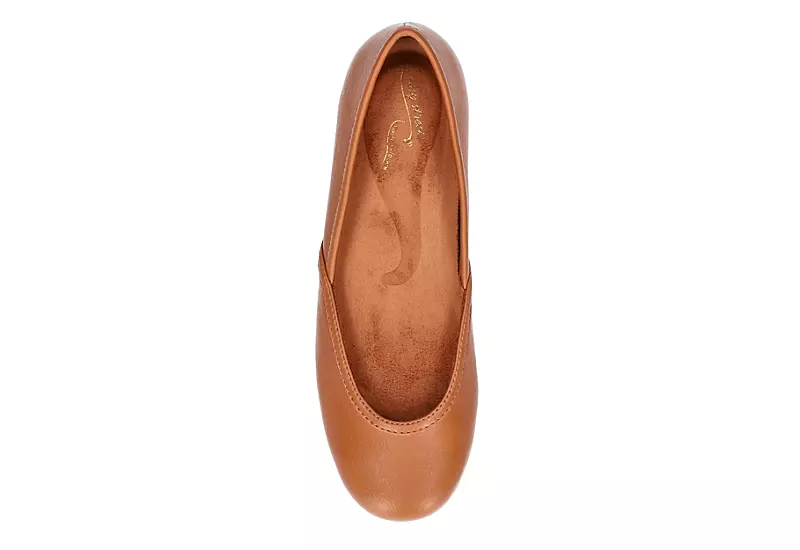 Easy Street Womens Tamar Flat - Dark Tan 6 Easy Street Womens Tamar Flat - Dark Tan - Image 6